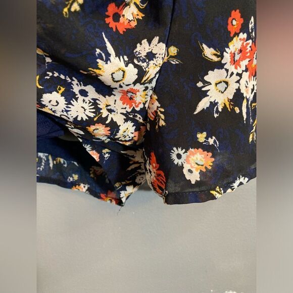 Xhilaration navy blue floral sleeveless romper - Picture 5 of 7